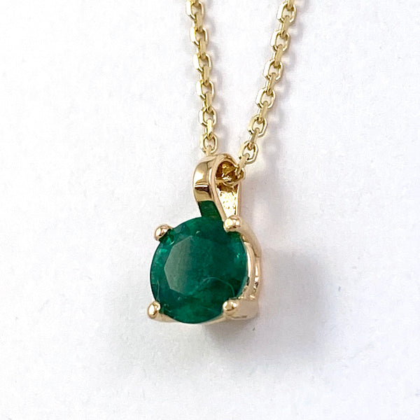 14K Yellow Gold Single Stone Emerald Bezel Dome Pendant Necklace